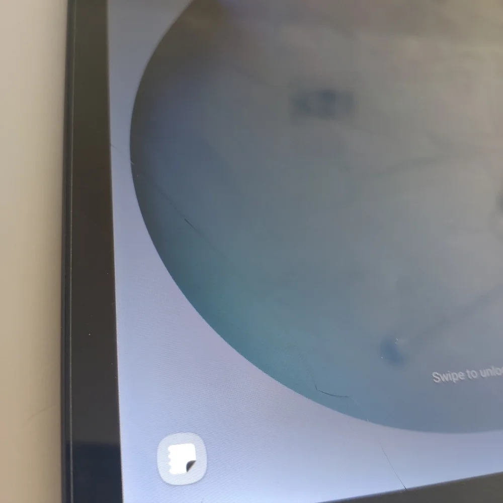 Samsung Galaxy S6 Lite Tablet With TikTok and CapCut App
